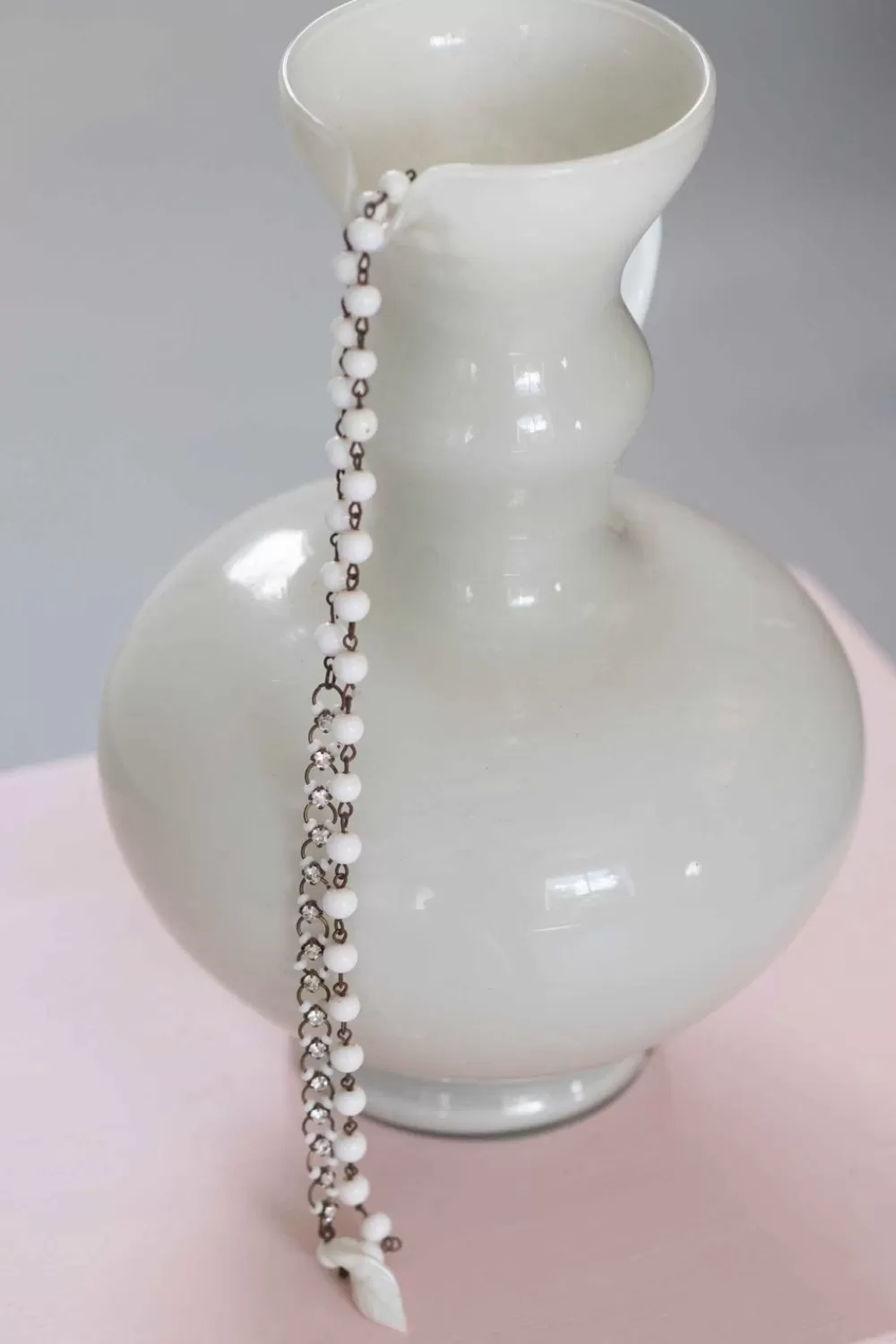 Lazybones Jewellery^Vintage Milk Glass Necklace